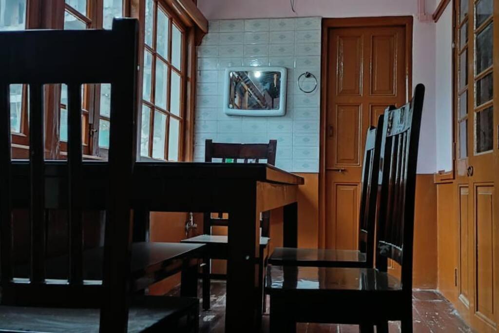 Heritage House Σιλόνγκ Εξωτερικό φωτογραφία